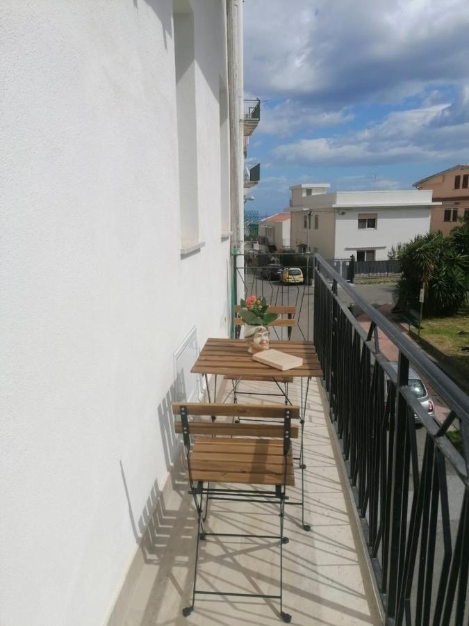 Anna Holiday Home ジャルディーニ・ナクソス エクステリア 写真